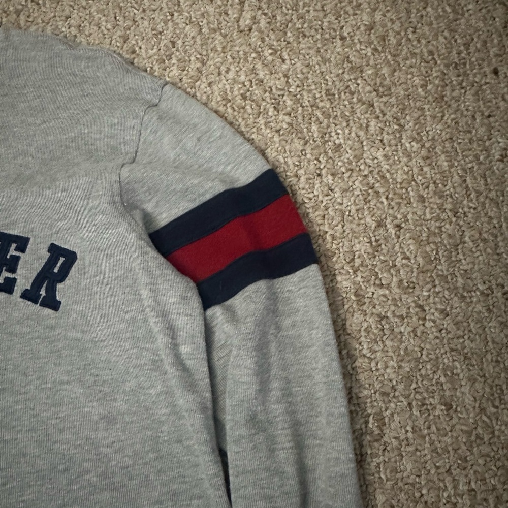 Tommy Hilfiger Gray V-Neck Sweater with Navy Trim 2003 - Picture 3 of 6